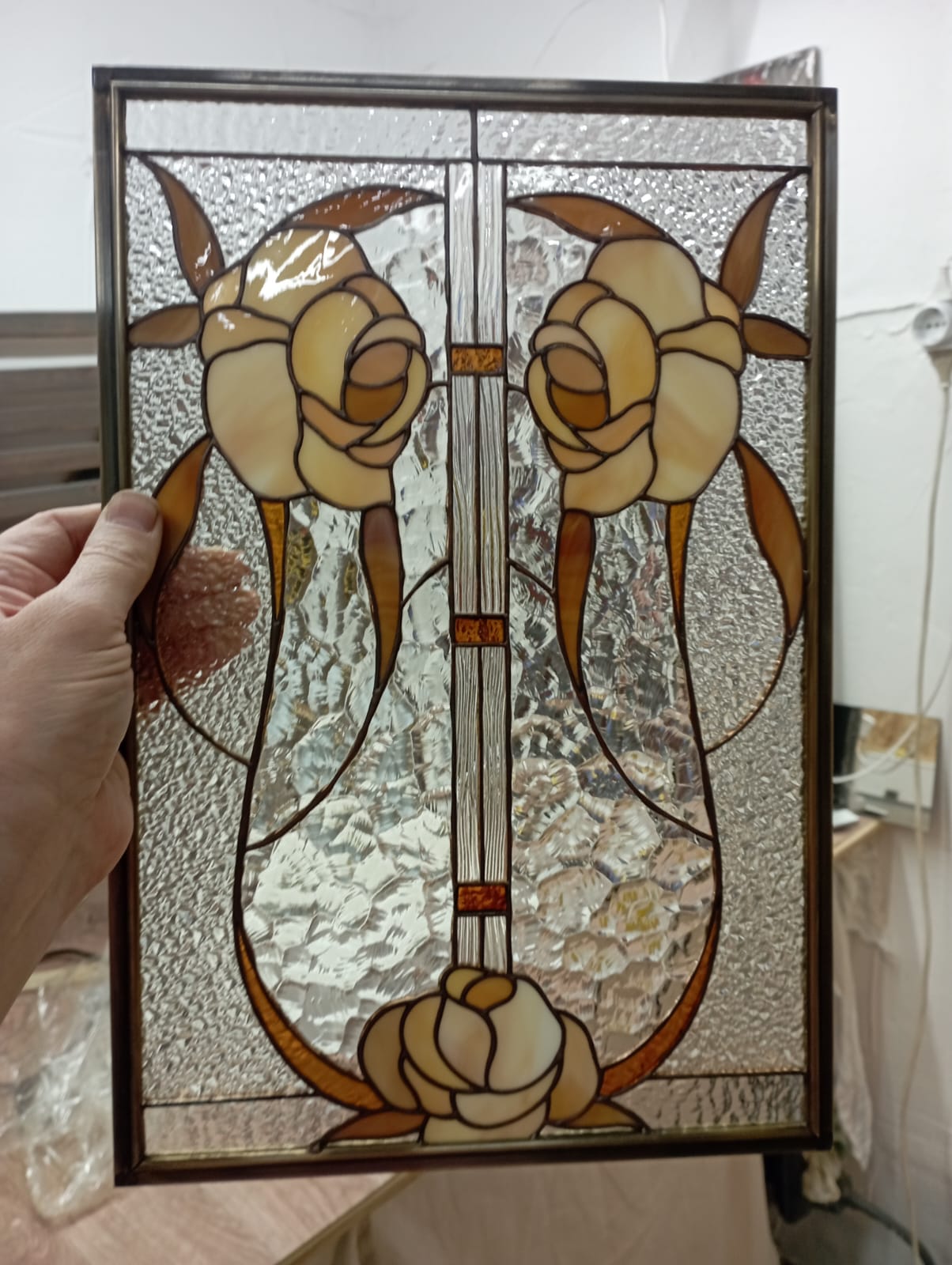 Витраж Тиффани — Розы в стиле Арт-Нуво