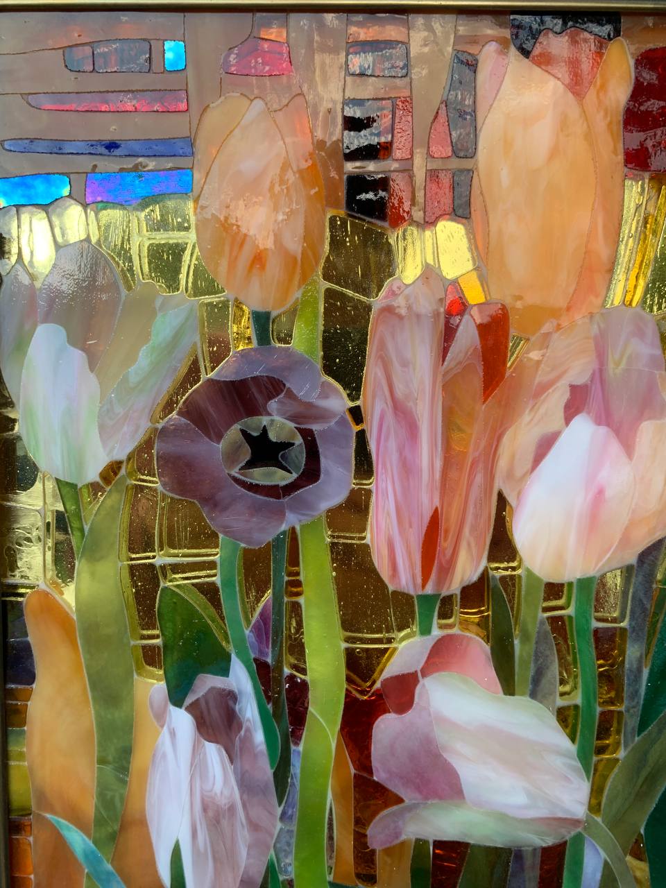 Витраж с подсветкой — Тюльпаны